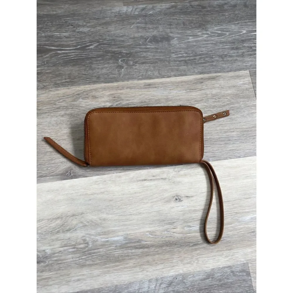 *Free People Wallet Brown Distressed Vegan Wristlet Strap Zip Closer Clutch NEW - Picture 5 of 5